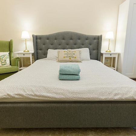 Beautiful Apartment In Heart Of Historical Center Тімішоара Екстер'єр фото