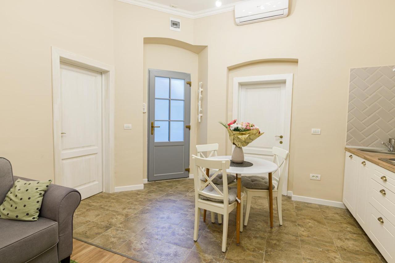 Beautiful Apartment In Heart Of Historical Center Тімішоара Екстер'єр фото